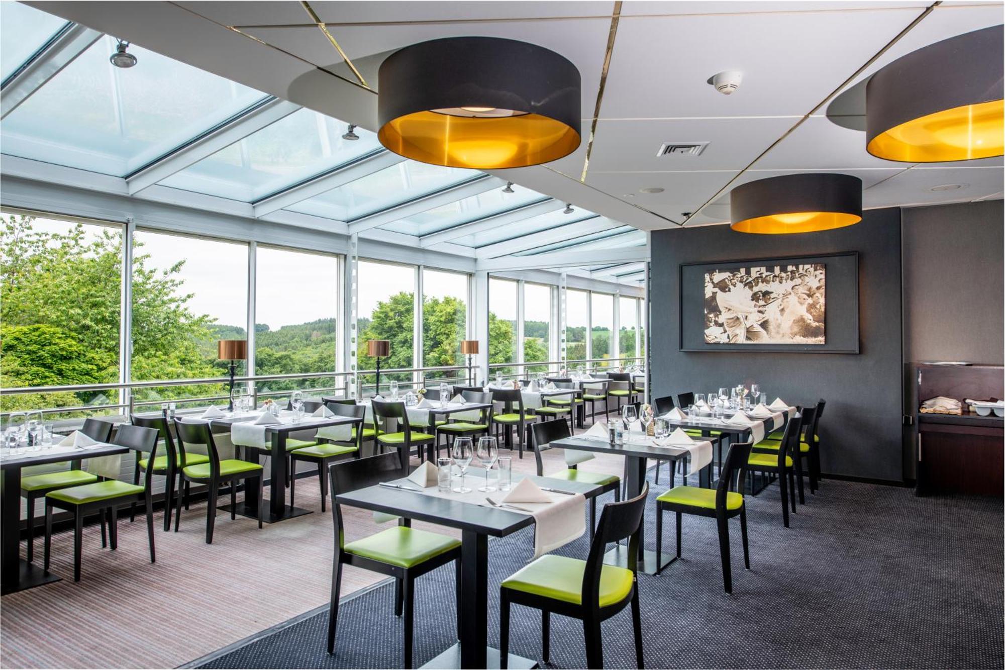 L'Hotel Et Restaurant Du Golf De Clervaux Eselborn Экстерьер фото