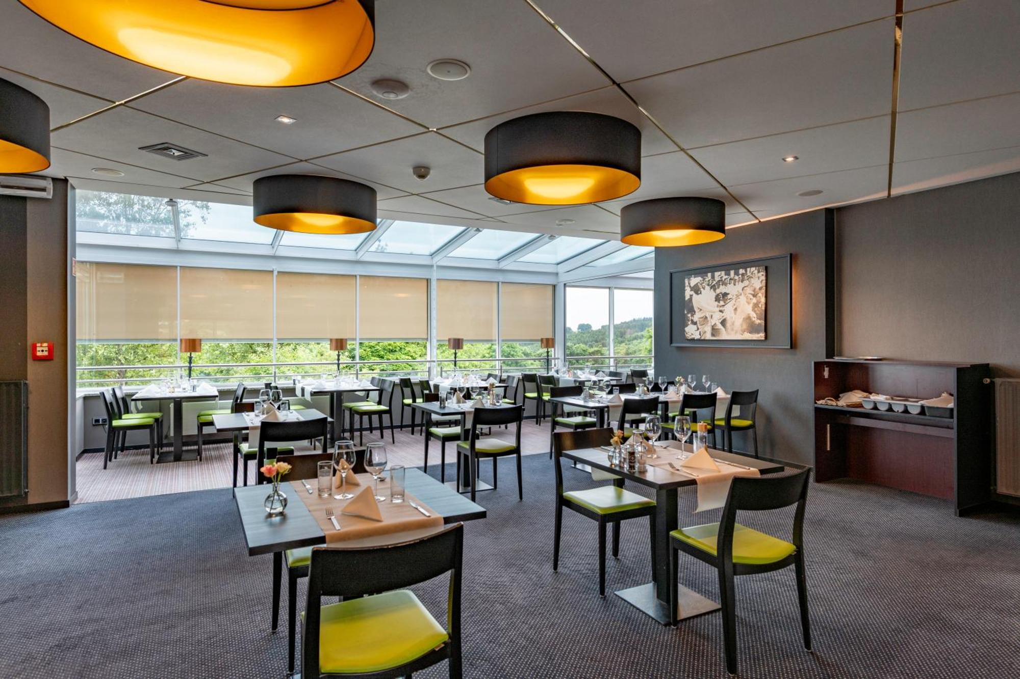 L'Hotel Et Restaurant Du Golf De Clervaux Eselborn Экстерьер фото