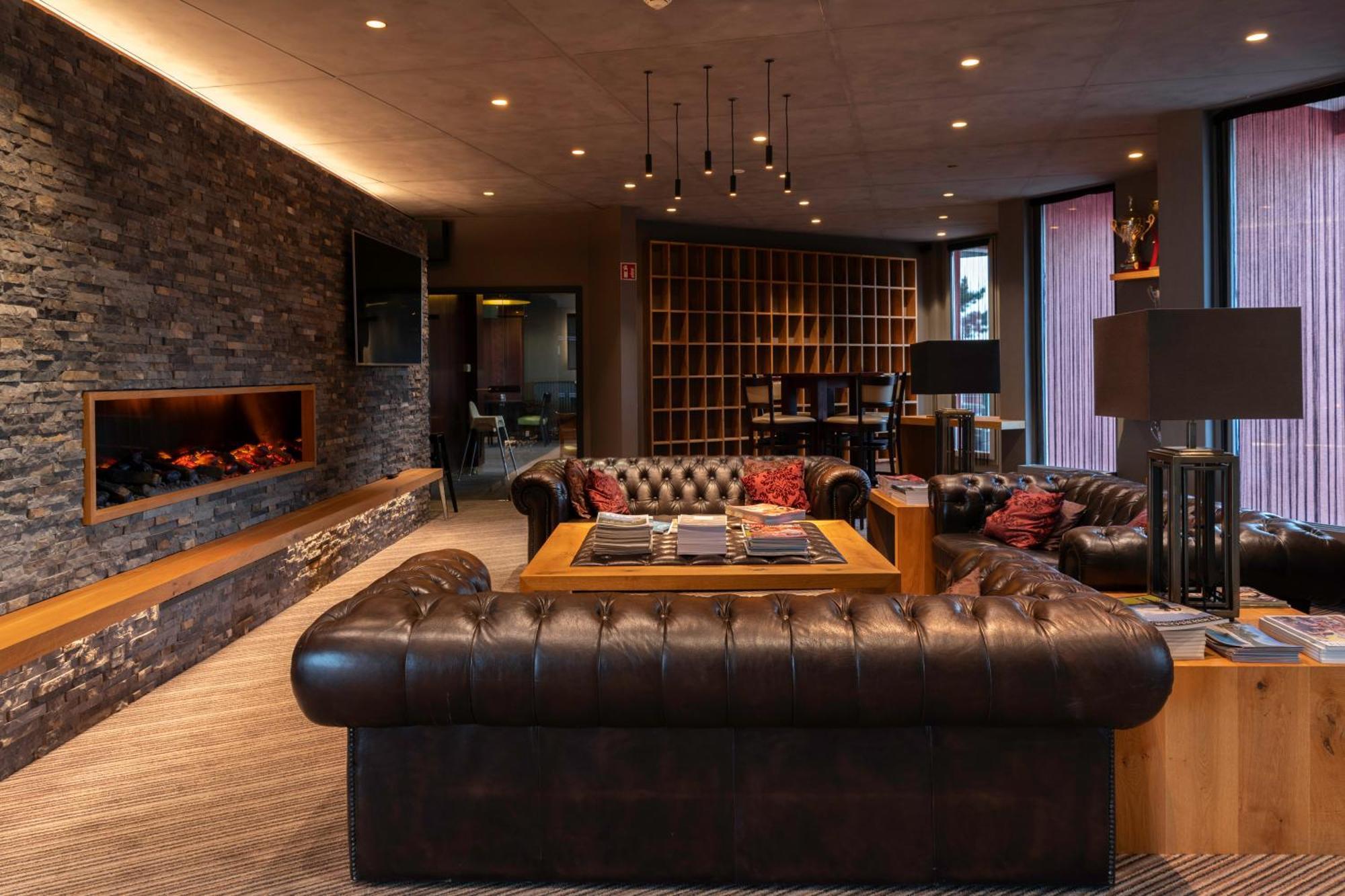 L'Hotel Et Restaurant Du Golf De Clervaux Eselborn Экстерьер фото